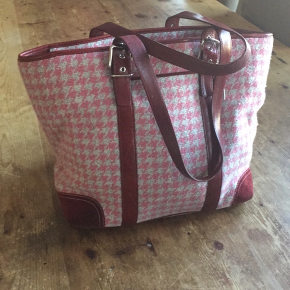 Coach Handbags - Large Coach Tote